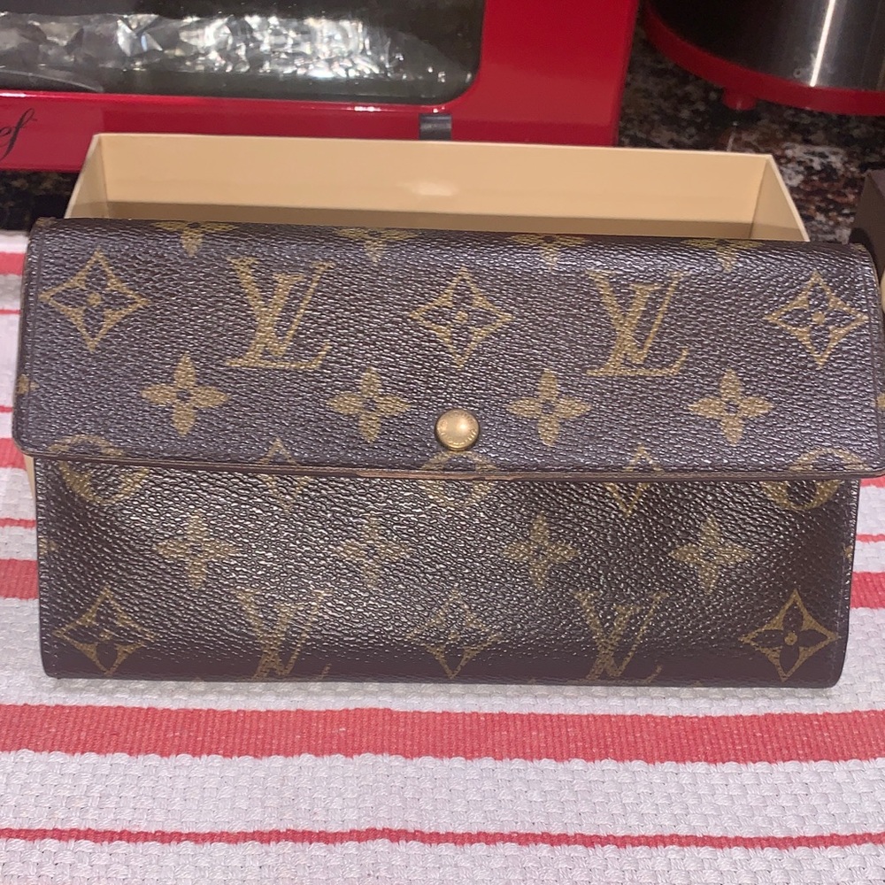 Louis Vuitton Monogram Canvas Large Flap Wallet in Brown and Gold - Picture 2 of 8